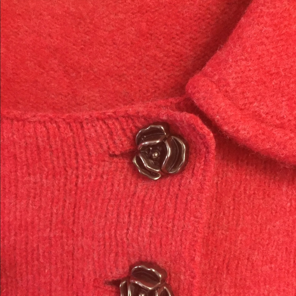 Cute Red Popover - Picture 2 of 5